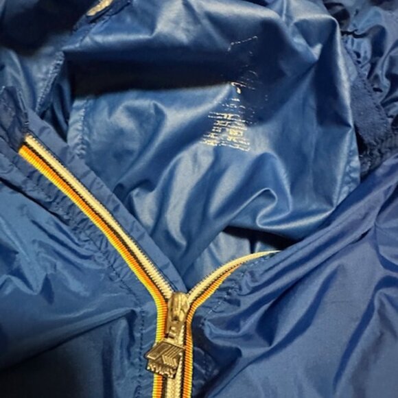 K Way Windbreaker size 5-6 childrens - Picture 2 of 3